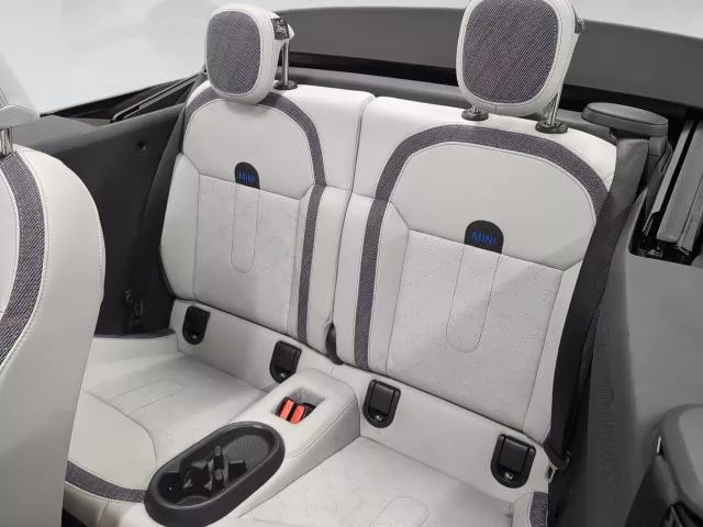 MINI Cooper Cabrio C 120 kW (163 CV)