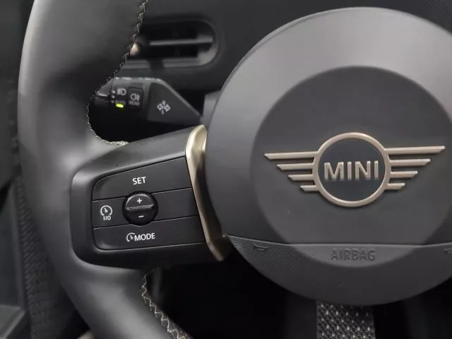 MINI Cooper Cabrio C 120 kW (163 CV)