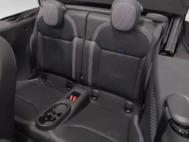 MINI Cabrio Cooper C 120 kW (163 CV)