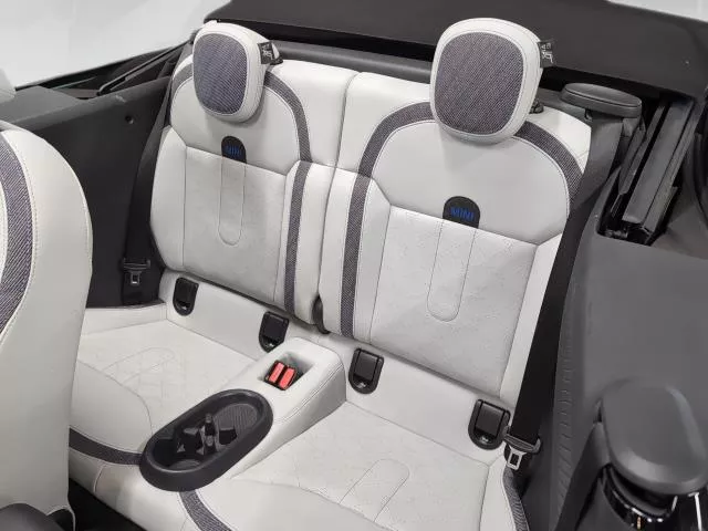 MINI Cooper Cabrio C 120 kW (163 CV)