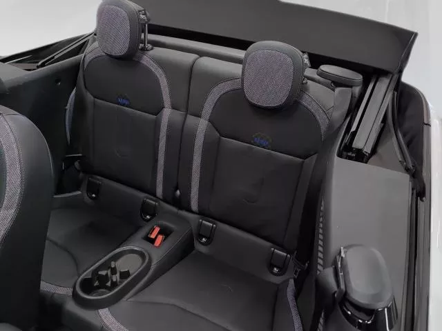 MINI Cooper Cabrio C 120 kW (163 CV)