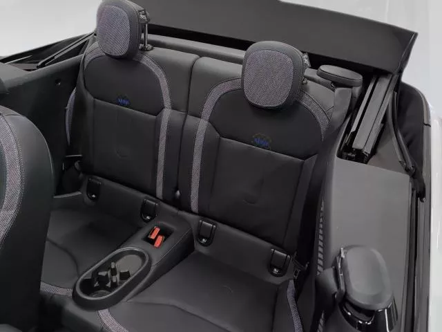 MINI Cooper Cabrio C 120 kW (163 CV)