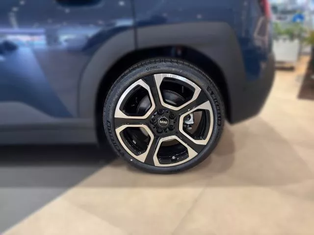 MINI Aceman SE 160 kW (218 CV)