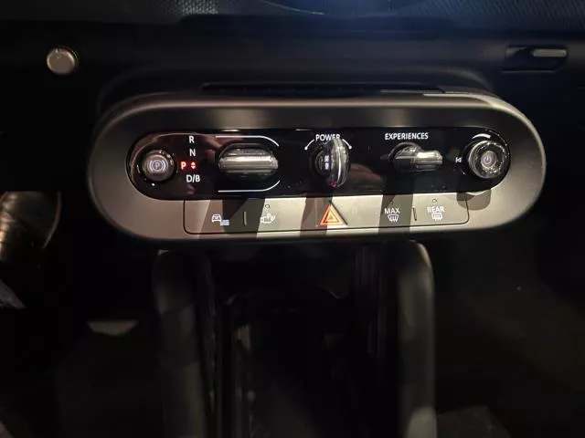MINI Aceman E 135 kW (184 CV)