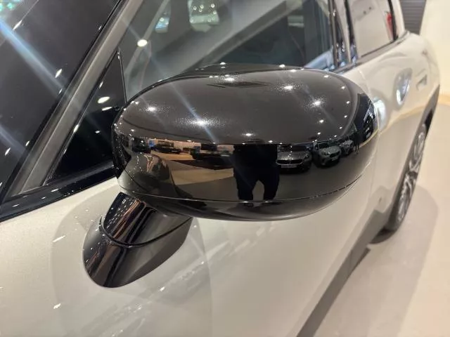 MINI Aceman E 135 kW (184 CV)