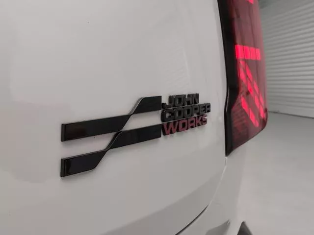 MINI Countryman John Cooper Works ALL4 221 kW (301 CV)