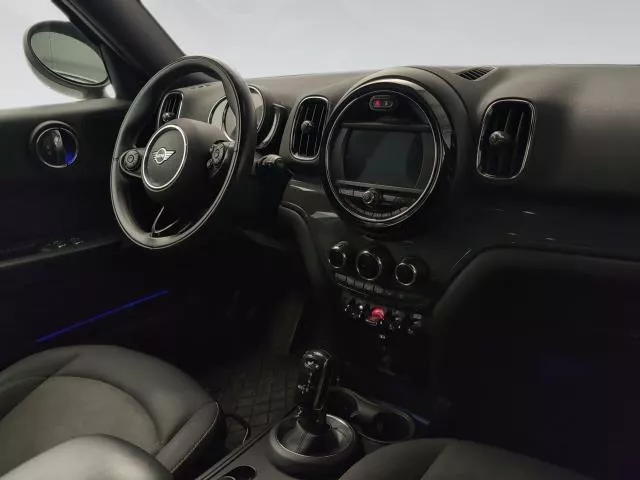 MINI Countryman One D 85 kW (116 CV)