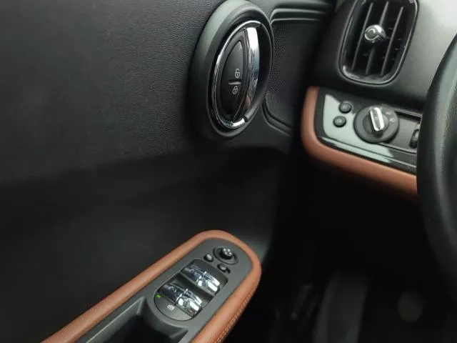 MINI Countryman Cooper 100 kW (136 CV)