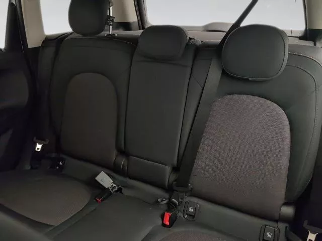 MINI Countryman Cooper 100 kW (136 CV)